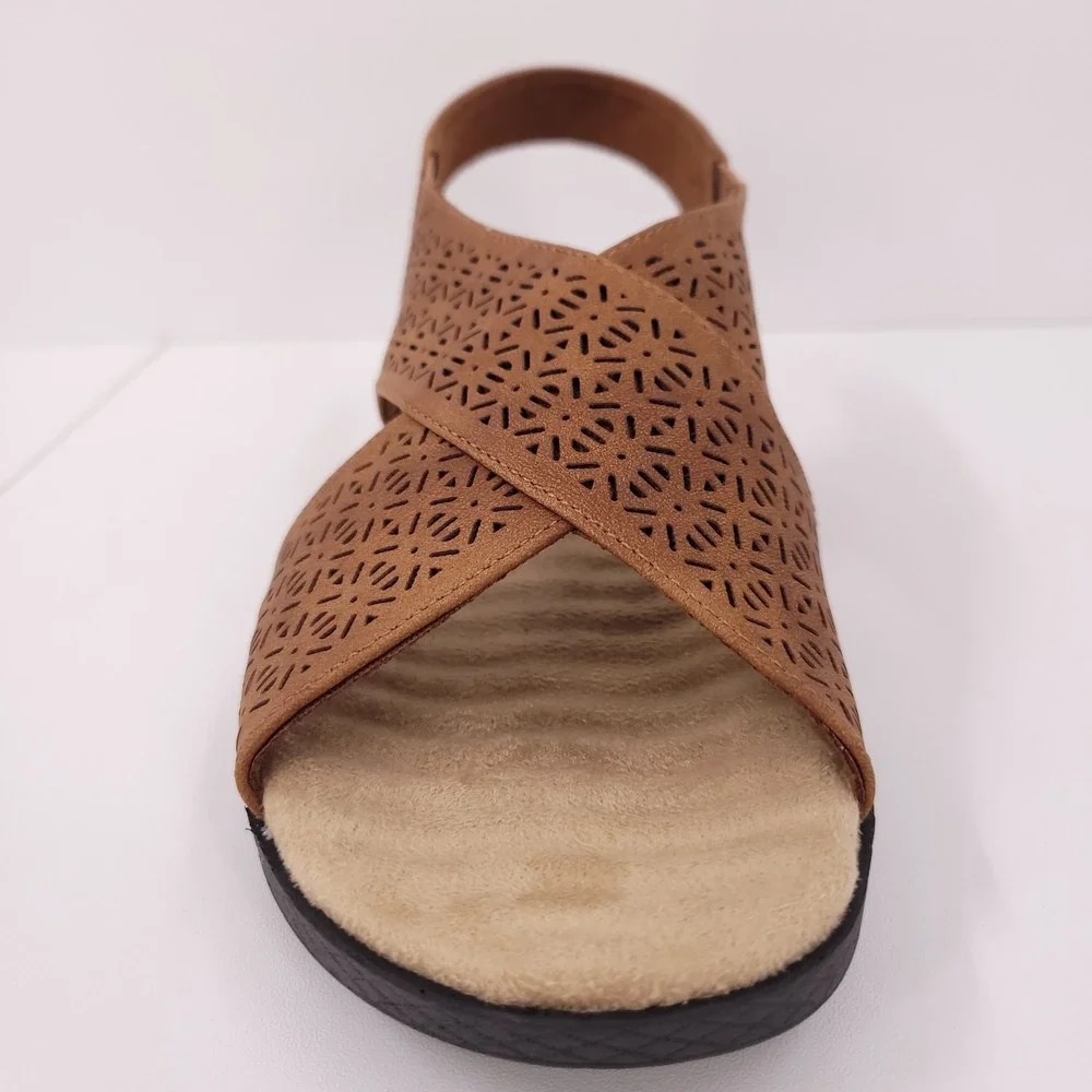 Easy Street Comfort Wave Claudia Slingback Sandals Tan Womens 7.5 N‎ Slip On
